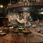 Restaurant Bujtina E Gjelit 4* טיראנה