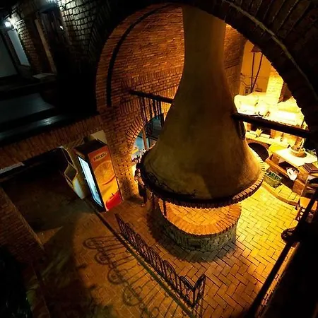 Restaurant Bujtina E Gjelit 4*