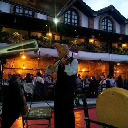 Restaurant Bujtina E Gjelit ホテル ティラナ