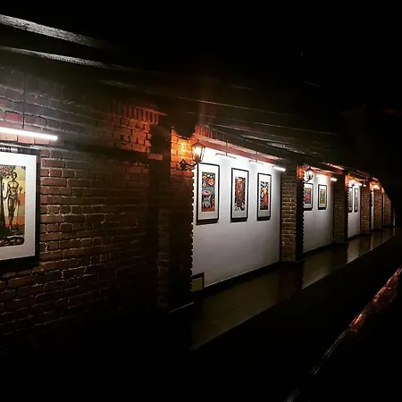 Restaurant Bujtina E Gjelit ホテル