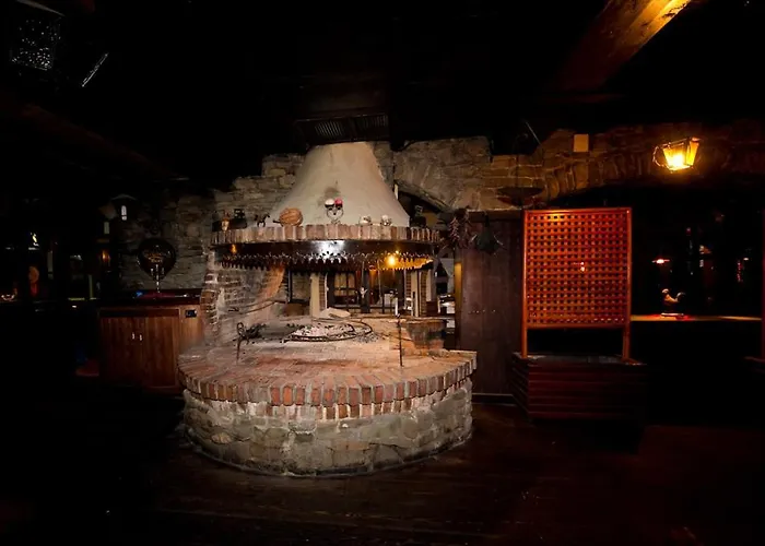 Restaurant Bujtina E Gjelit Hotel Tirana