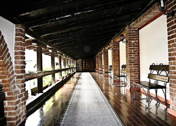 Restaurant Bujtina E Gjelit Hotel