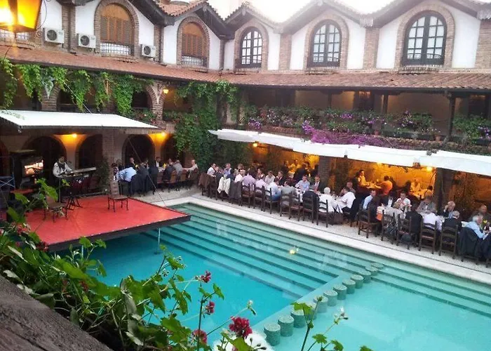 Szálloda Restaurant Bujtina E Gjelit 4*